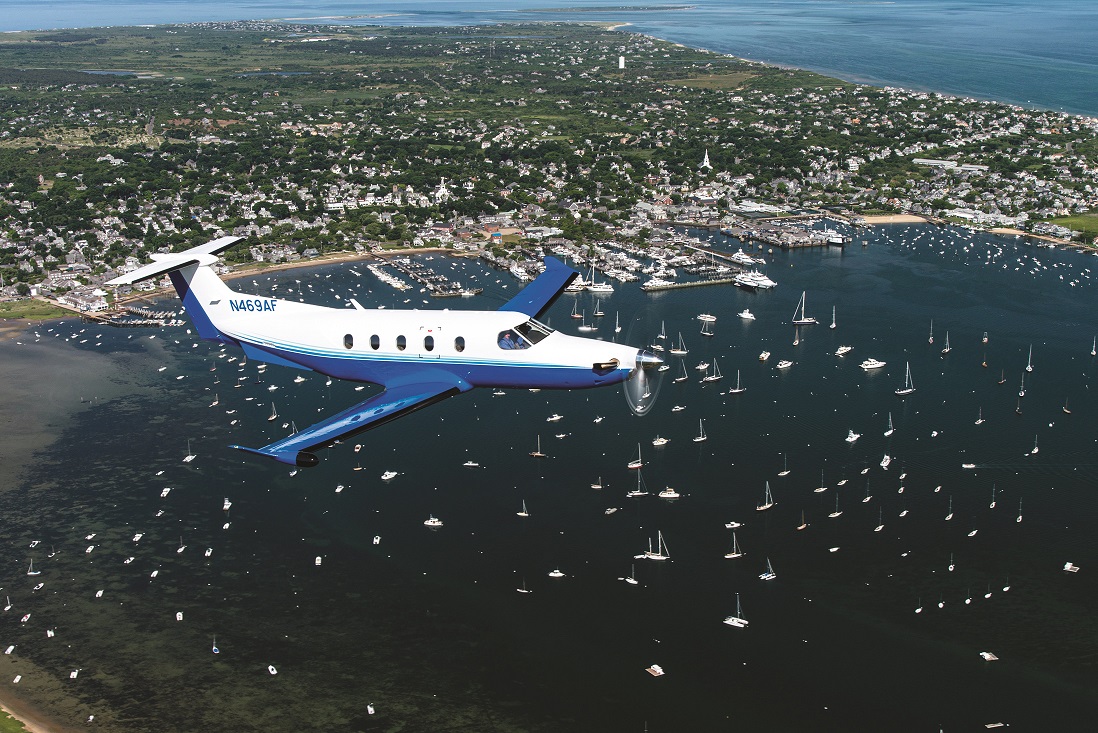 PlaneSense Pilatus PC-12 Flies over Nantucket